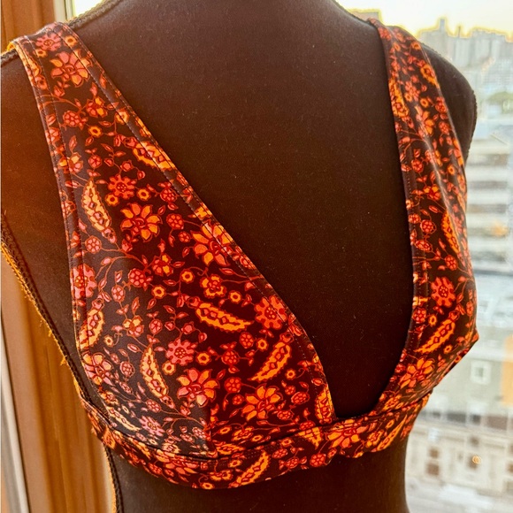 🆕 ZIMMERMANN 🧿 NWT Juniper Scarf High Triangle Bikini - Midnight Paisley - Picture 11 of 15